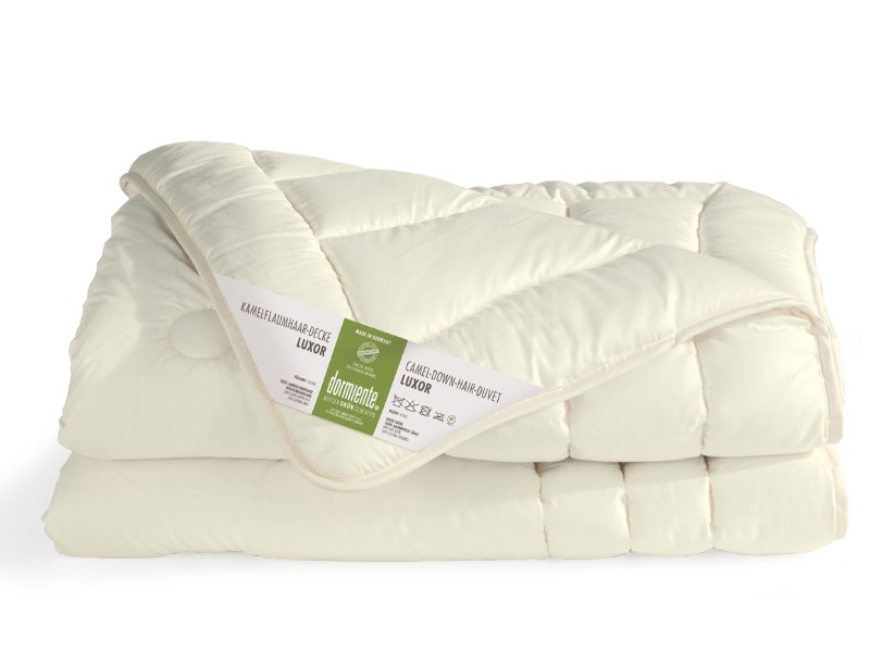 Die Bettdecke "LUXOR" aus feinem Kamelflaumhaar ist temperatur-ausgleichend  Bettdecke "LUXOR" aus feinem Kamelflaumhaar von dormiente